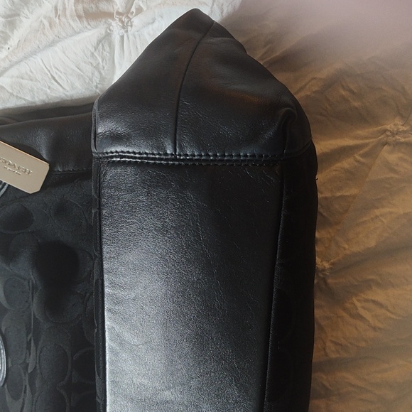 Coach Black Colette Large Monogram And Leather Shoulder Bag Like New Condition - Picture 7 of 15
